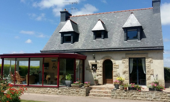 Pedernec Casa | Casa en Pédernec cerca del bosque