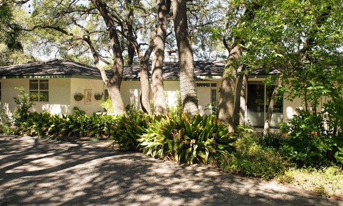 Medical Center District Casa | Garden House El 5-Acre Estate! A sólo 15 minutos. Desde el Riverwalk!