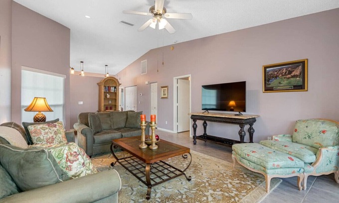 Greater Northdale Casa | Peaceful Geataway! Amazing location near all