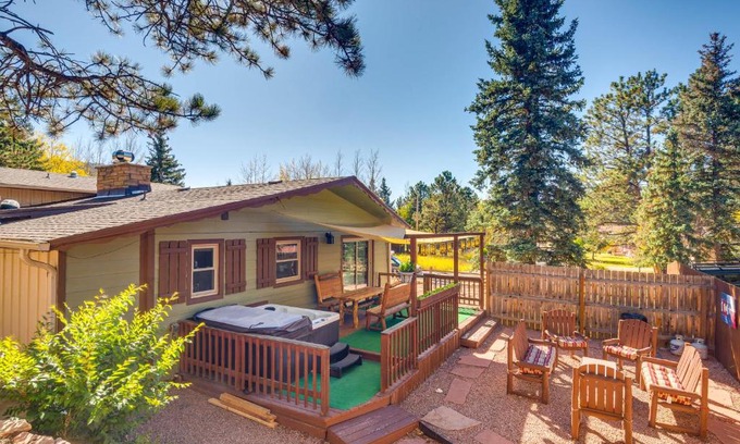 Woodland Park Casa | Peaceful Getaway with Private Hot Tub and Mtn Views!