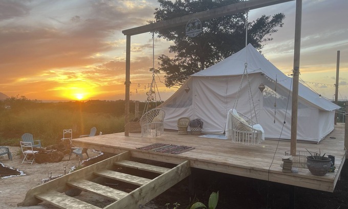 Waialee Alquiler De RV | Peaceful Glamping tent on Farm w/ocean views