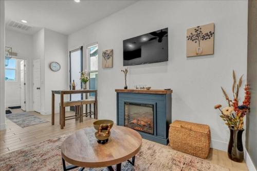 Hanford Apartamento | Peaceful Guest Casita with Private Entrance and No Cleaning Fee