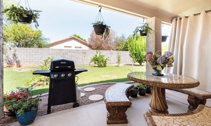Neely Farms Casa | Peaceful Guest Suite: Prime Location With Garage