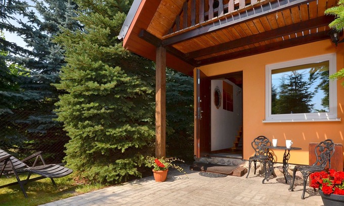 Darlowo Casa | Una cabaña tranquila en un pueblo costero. Sala de estar, dos dormitorios