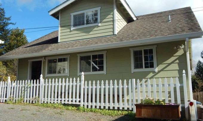 Sebastopol Casa | Hogar tranquilo, fácil viaje