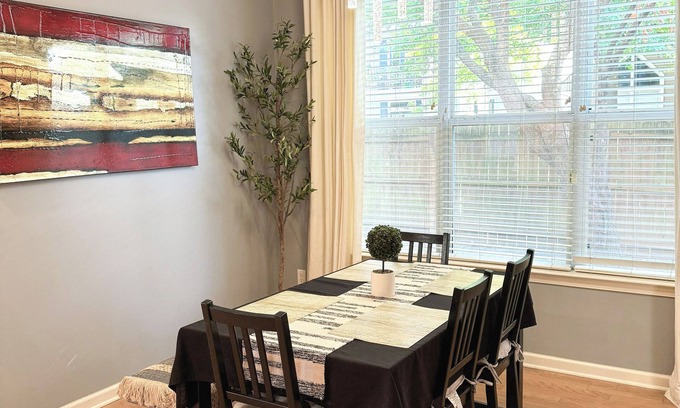 Memphis Casa | Peaceful Home near River and St Jude