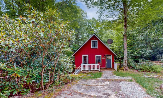 Crellin Casa | Peaceful home near summer and winter outdoor activities - 4 wheel drive needed