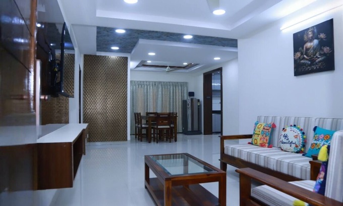 Hyderabad Apartamento | Peaceful Home Stay with A/C Gym and Swimming pool