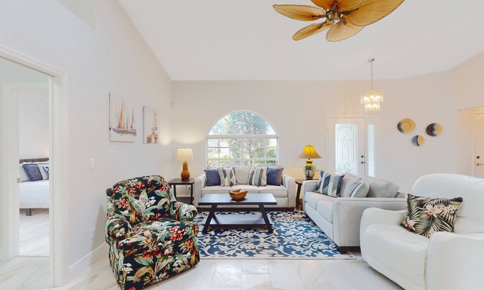 Crown Pointe Casa | Peaceful home with pool, patio, lanai, TV & fitness room - snowbird-friendly