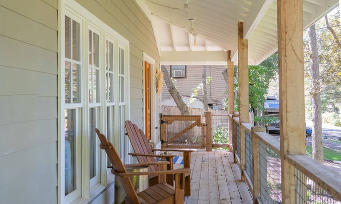 Austin Lake Estates Casa | Peaceful Lake Austin Oasis