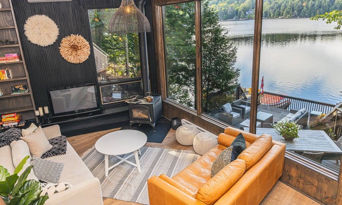Dysart et al Cabaña | Peaceful Lakefront Cottage On Little Kennisis Lake