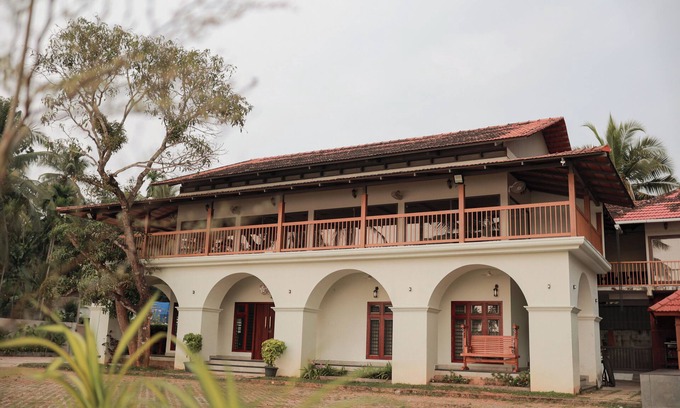 Kozhikode Casa | Peaceful Lakeside Retreat – Private 2 Bedroom Pool Villa