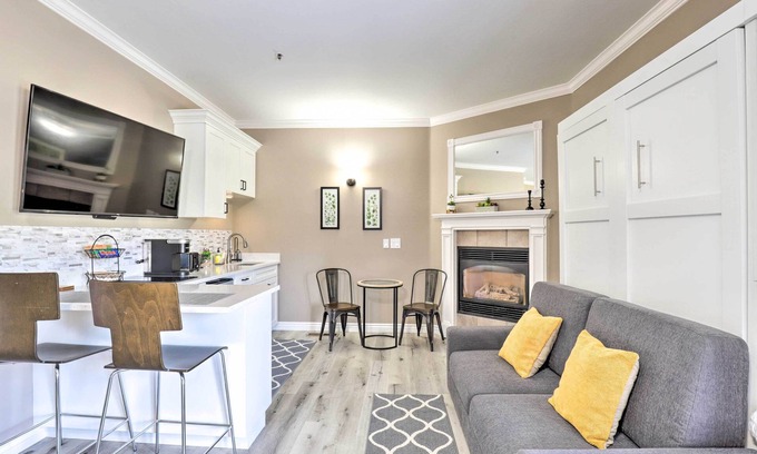 Midway Apartamento | Peaceful Midway Studio w/ Mountain + Golf Views!