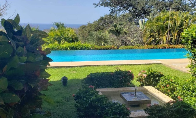 Ostional Casa | PEACEFUL MINIMALIST HOUSE NEAR NOSARA w/large pool
