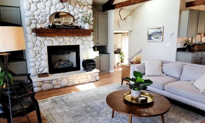 Farviews - Pattee Canyon Casa | Peaceful Missoula Mountain View Home