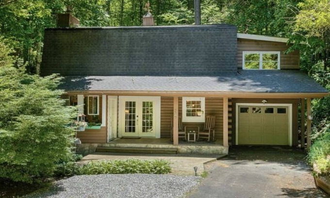 Maggie Valley Casa | Peaceful Modern Farmhouse Cottage with hot tub and creek, close to town