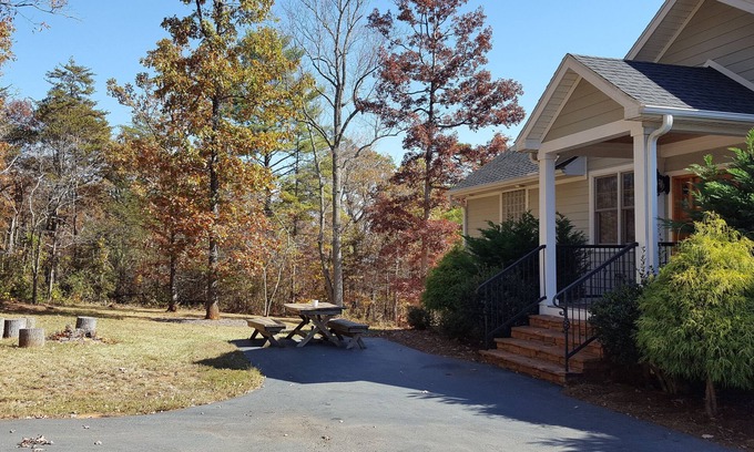 Weaverville Casa | Casa de la montaña pacífica. Cerca del centro de Asheville. Las mejores vistas. ¡Todo nuevo todo!