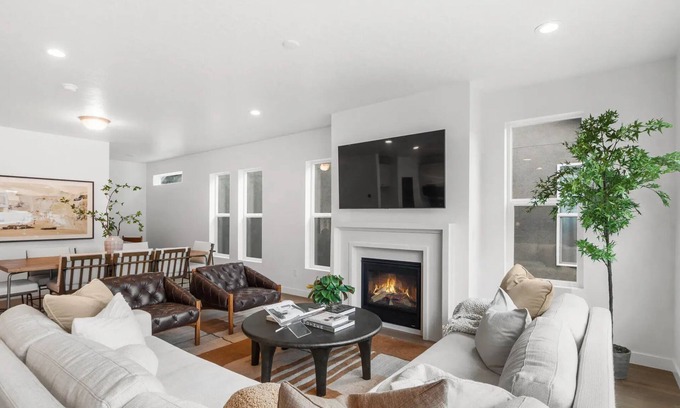Mountain Green Casa | Peaceful Mountain Home - Beautiful 3-bedroom single family in Mountain Green