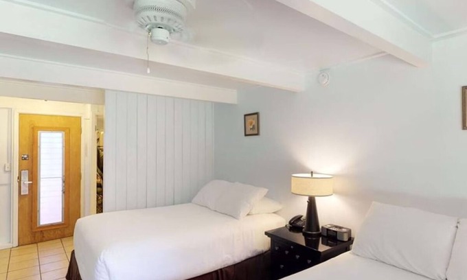 Kaunakakai Casa | Peaceful Nature Retreat in a Scenic Ocean Front Hotel | Free Parking