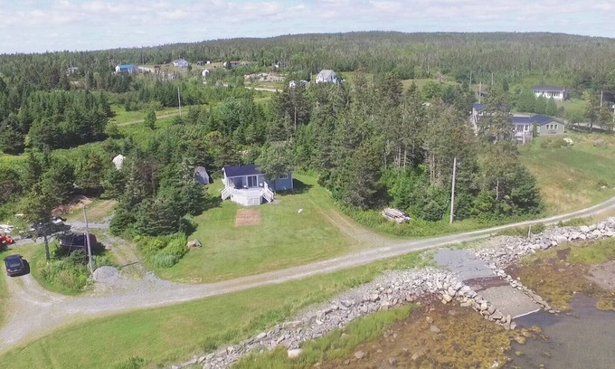 Halifax County Cabaña | Peaceful/ Oceanfront - Housekeeping Cottage with water access.