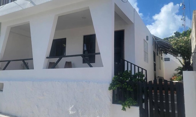 La Gloria Casa | Peaceful ocean view, private courtyard. Casa Indie