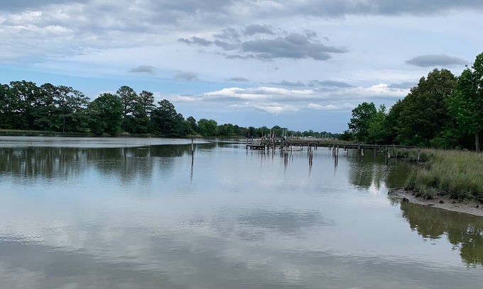 Sharps Casa | Peaceful on the Creek in the Northern Neck