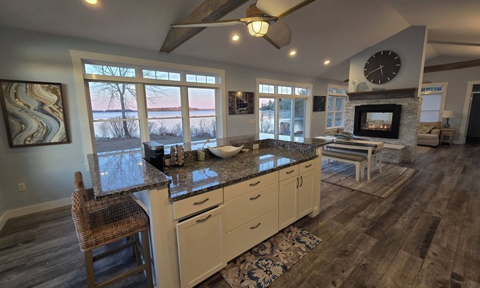 Orono Casa | Peaceful Peninsula on Pushaw