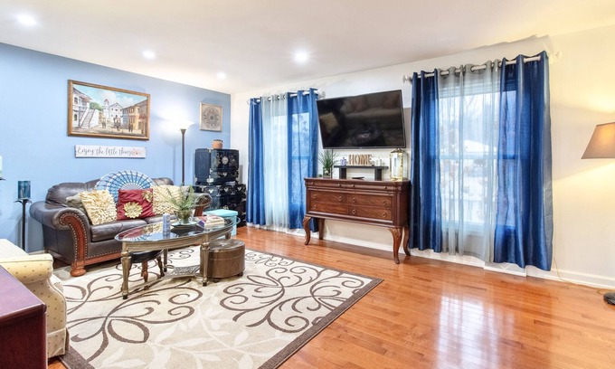 Port Washington Casa | Peaceful Port Washington Getaway Near Downtown!