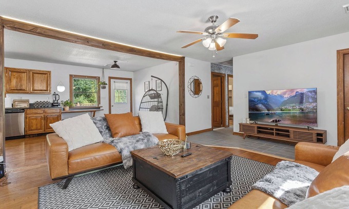 Preston Casa | Peaceful Private Home by Two Casinos in the Woods
