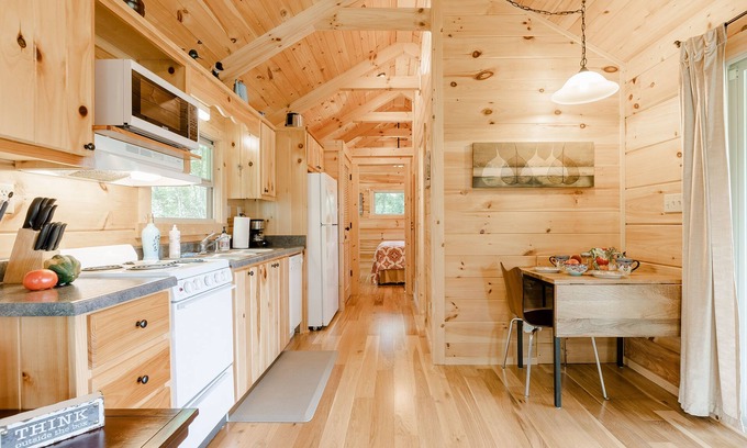 Tryon Cabina | Cabaña en IE Farm - Beautiful Pasture View, 7. 8 millas en coche del centro ecuestre