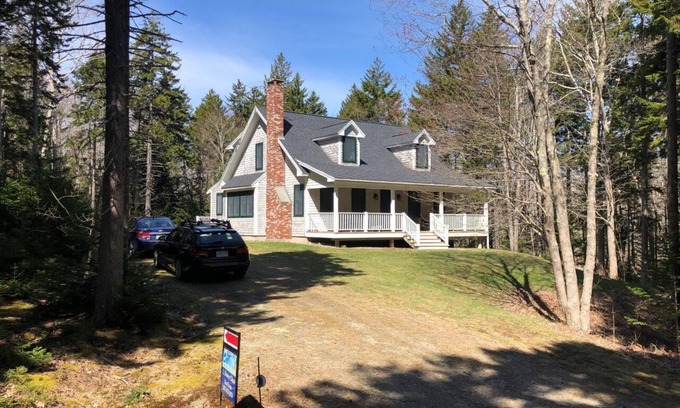 New Harbor Casa | Peaceful Private Wooded House Location Near Ocean