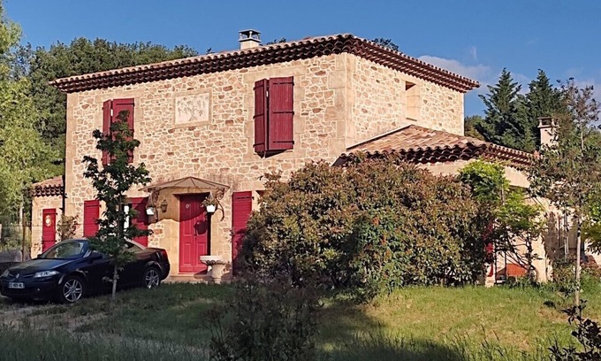 Montmeyan Casa | Peaceful Provencal country house near the Verdon lakes and gorges Open year-round