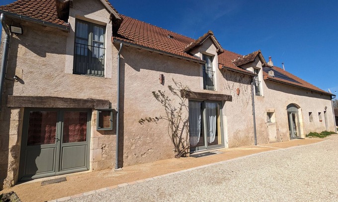 Mauvieres Cabaña | Casa rural tranquila con chimenea, cerca del Parque Natural de la Brenne, ideal para grupos numerosos