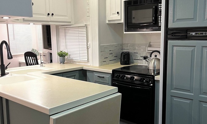 Braden River Casa | Peaceful retreat by the Manatee River!
