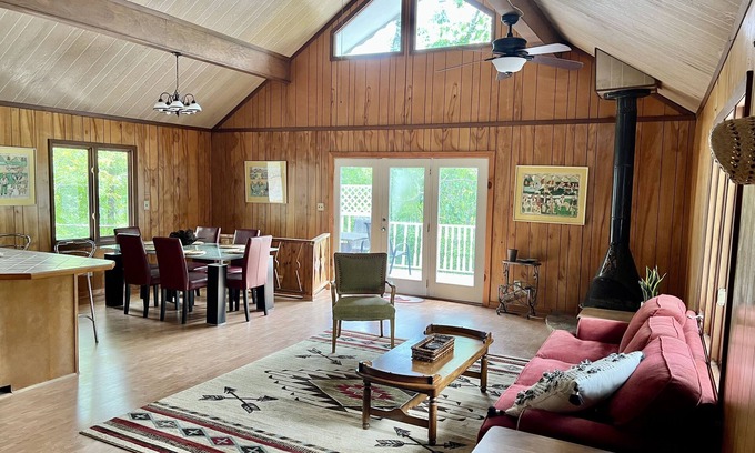 Warm Springs Cabina | Peaceful Retreat in the Heart of Nature on Pine Mountain in Warm Springs, Ga.