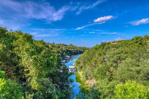 Lakeway Casa | Peaceful Retreat on Quiet Cove on Lake Travis