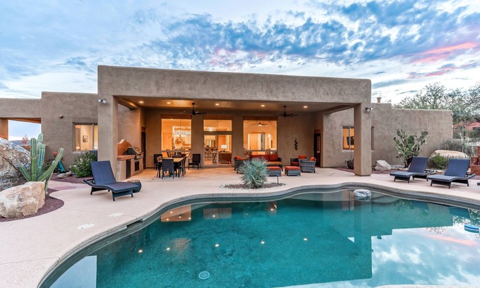 Catalina Casa | Peaceful Retreat with Pool, Hiking/Biking From The Door & Views!