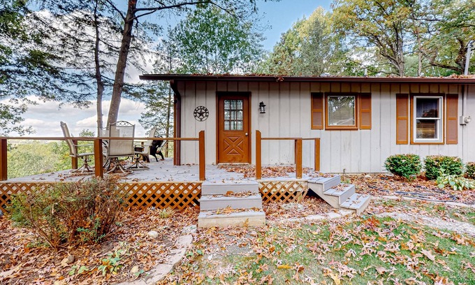 Wisconsin Dells Casa | Peaceful river view home with a furnished deck, firepit, central AC, & WiFi
