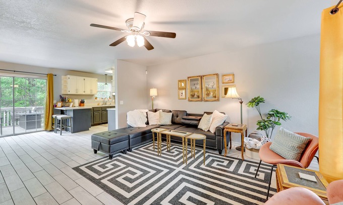 Beaver Shores Casa | Peaceful Rogers Home Near Beaver Lake!
