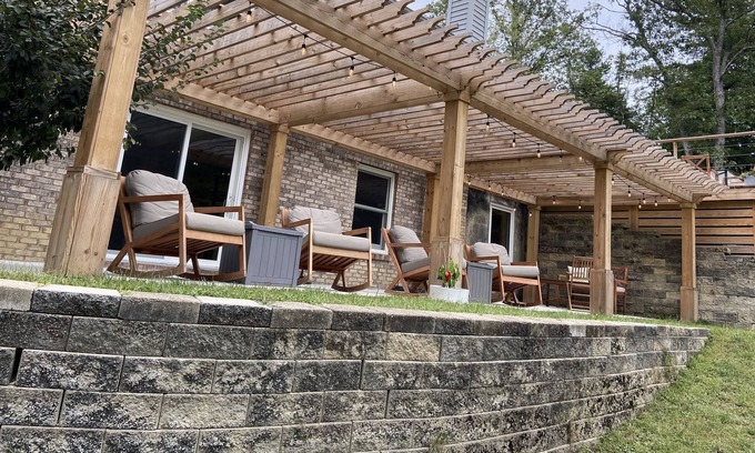 Gnaw Bone Casa | Peaceful Secluded Home near Brown County Indiana on 5 beautiful acres with Pond