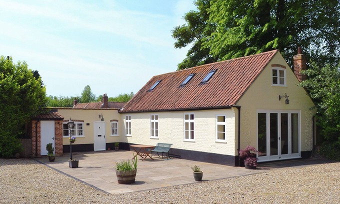 Yaxham Cabaña | Alojamiento de 3 habitaciones en Yaxham, near Dereham
