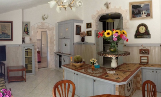 Aubagne Casa | Peaceful setting at the foot of the Garlaban