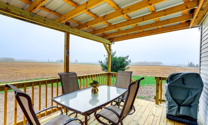 New Haven  Huron County Casa | Peaceful Shiloh Home w/ Deck & Fishing Pond Access