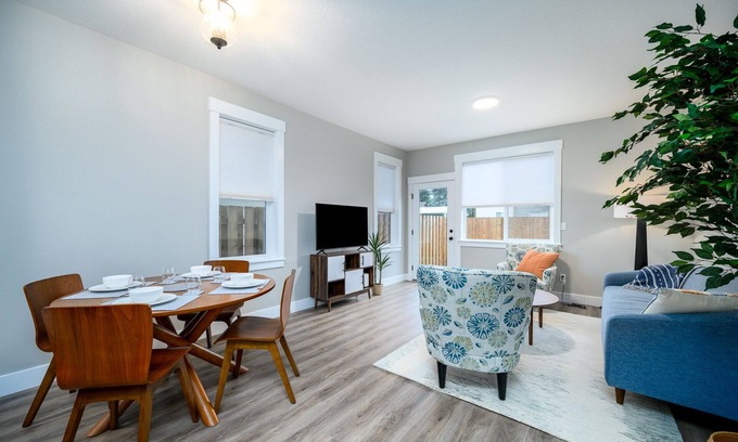 Carlton Casa | Peaceful Sophistication