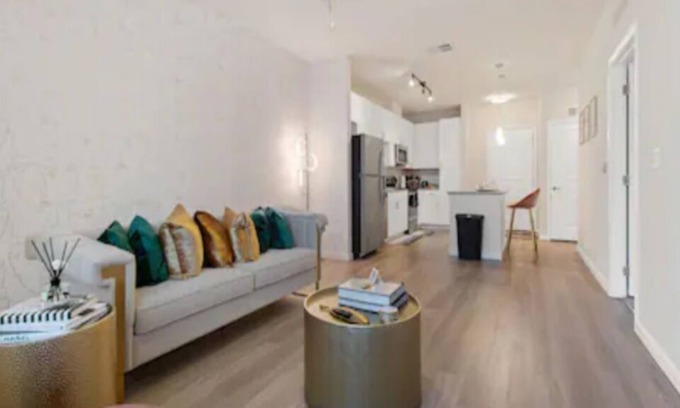 Downtown Baltimore Apartamento | Peaceful Sorority Style Getaway Penthouse Lounge