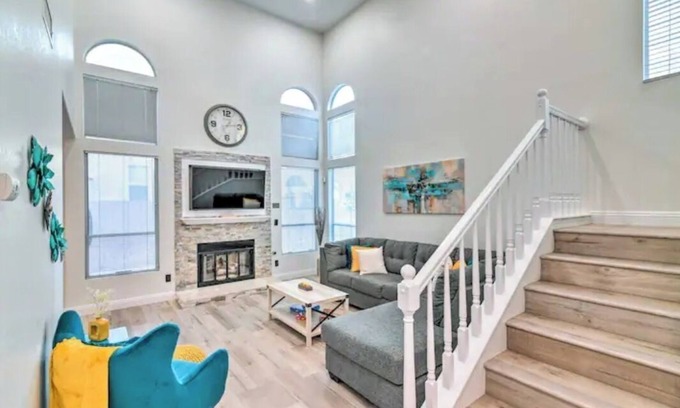 Las Vegas Casa | Peaceful & Spacious 3BD/2.5BA Getaway Home