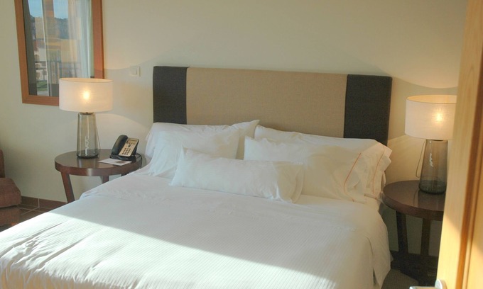 Cadriceira Apartamento | Peaceful & Tranquil Apartment overlooking amazing Golf Course