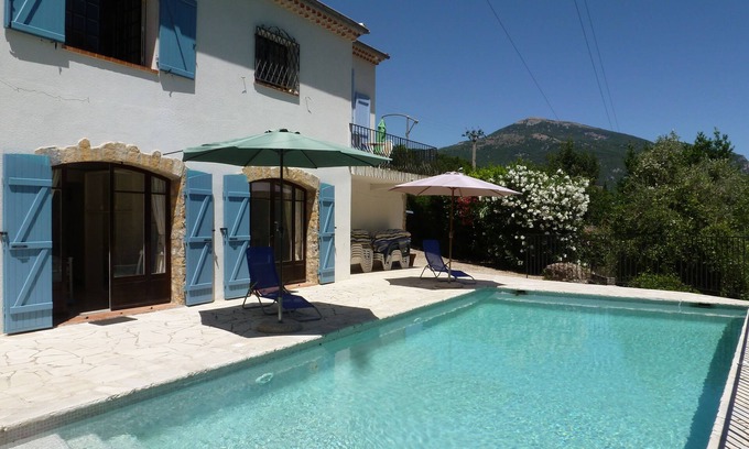 Le Bar-sur-Loup Villa | Tranquila piscina privada Villa en preciosa 25k valle de la playa y el aeropuerto.