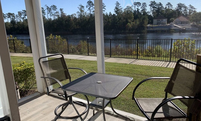 Carolina Forest Condominio | Peaceful Water View, Close to everything