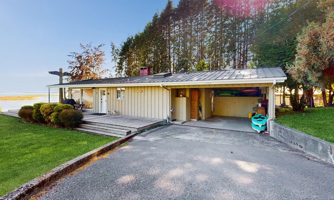 Burley Casa | Peaceful Waterfront Living in Gig Harbor – Coastal Comfort & Charm
